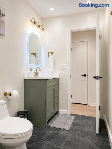 Outerlincoln Retreat | 3BR/2.5BA Newburgh Home