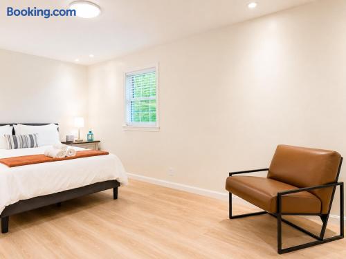 Outerlincoln Retreat | 3BR/2.5BA Newburgh Home