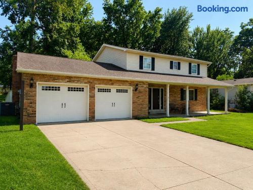 Outerlincoln Retreat | 3BR/2.5BA Newburgh Home