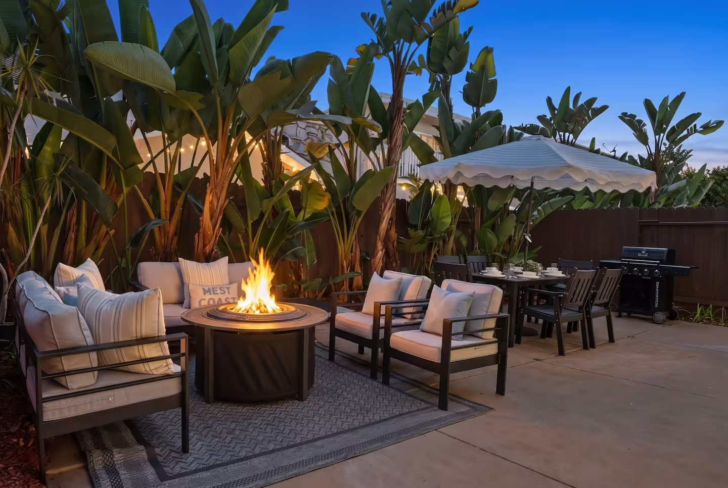 Oasis by the Beach | Huge Patio, Kings, Games, A/C