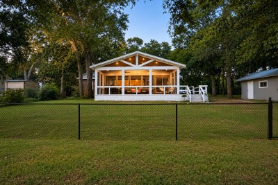 Selah Sanctuary rental in Navarre