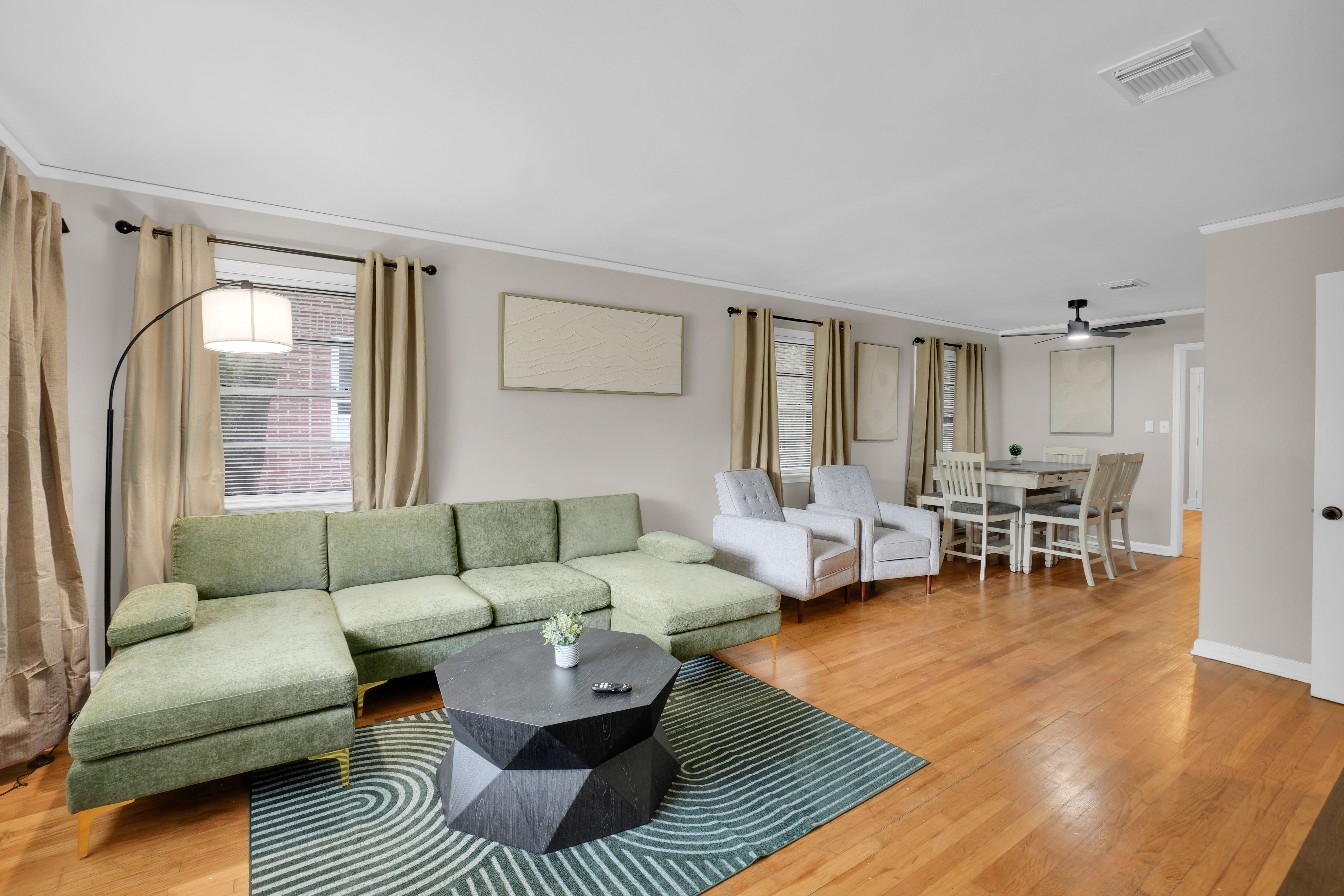 Magnolia Executive Retreat 30+ Day Stays Welcomed