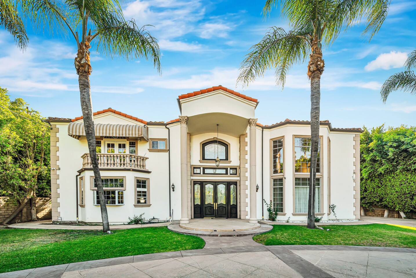 Grand Mediterranean House W/ Pool, Spa & Slide!