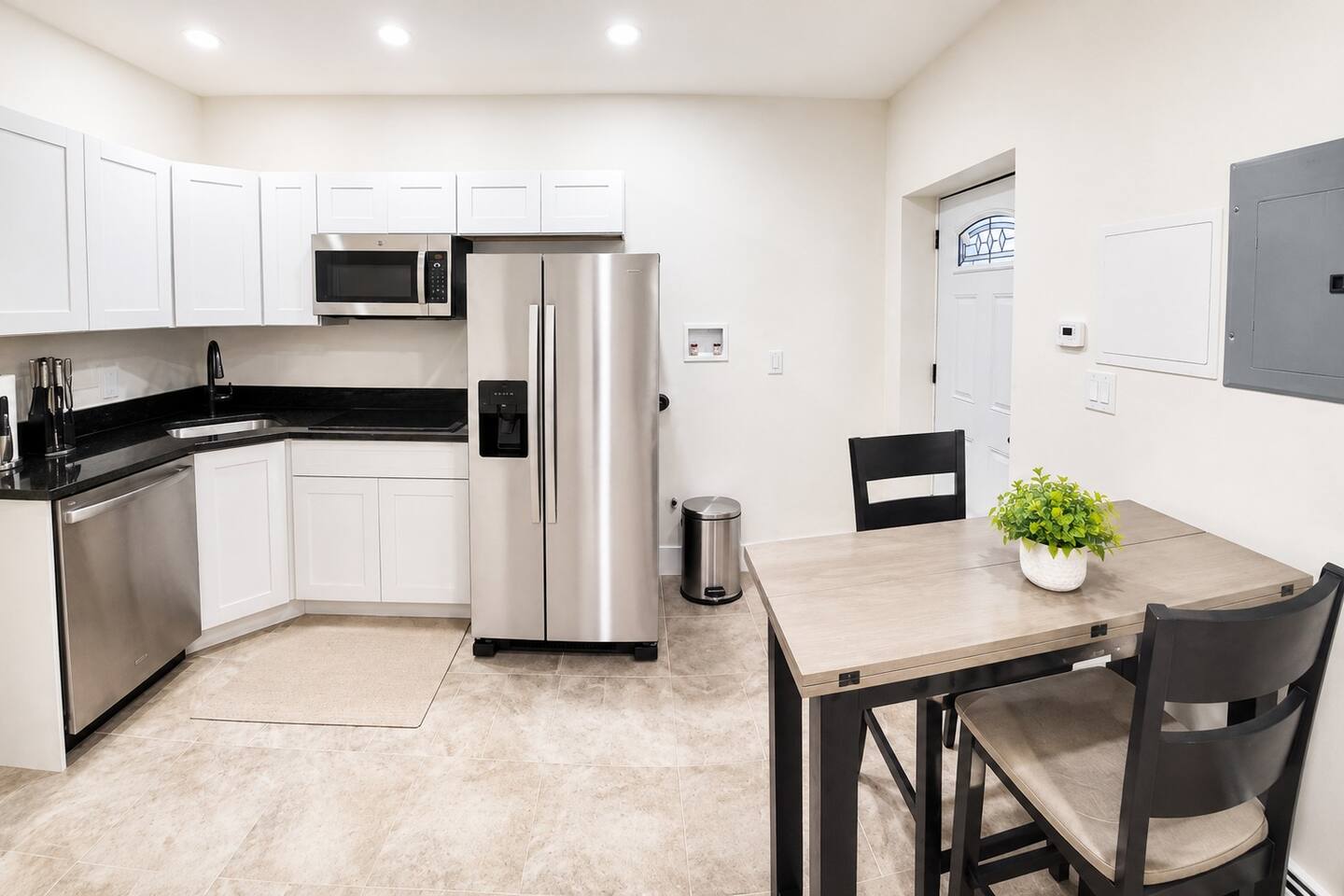 7 Bernard Street, Apt 7B1
