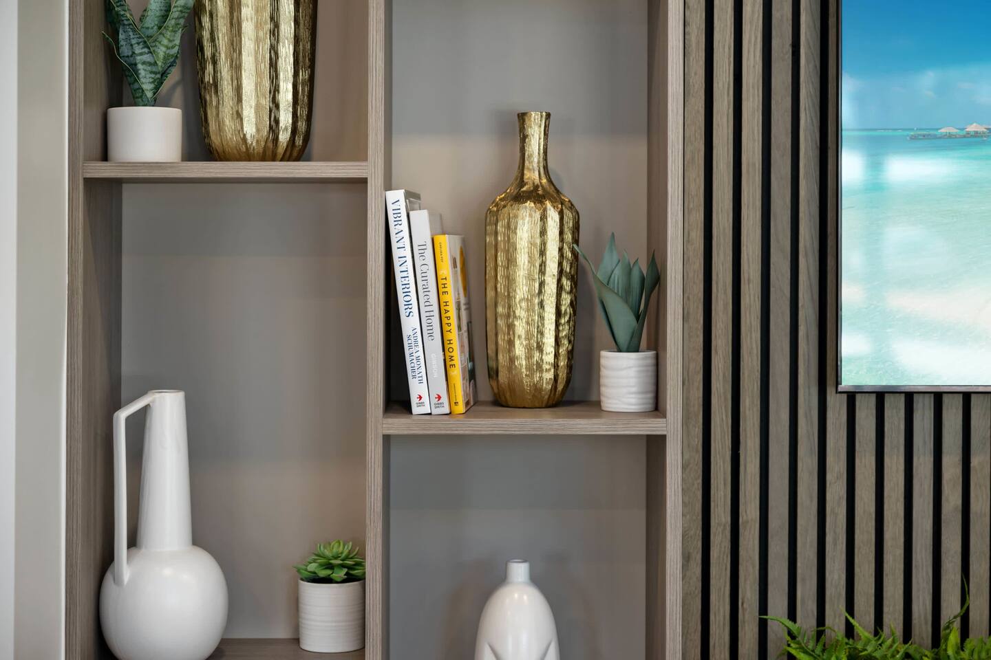 Stylish and chic splashes