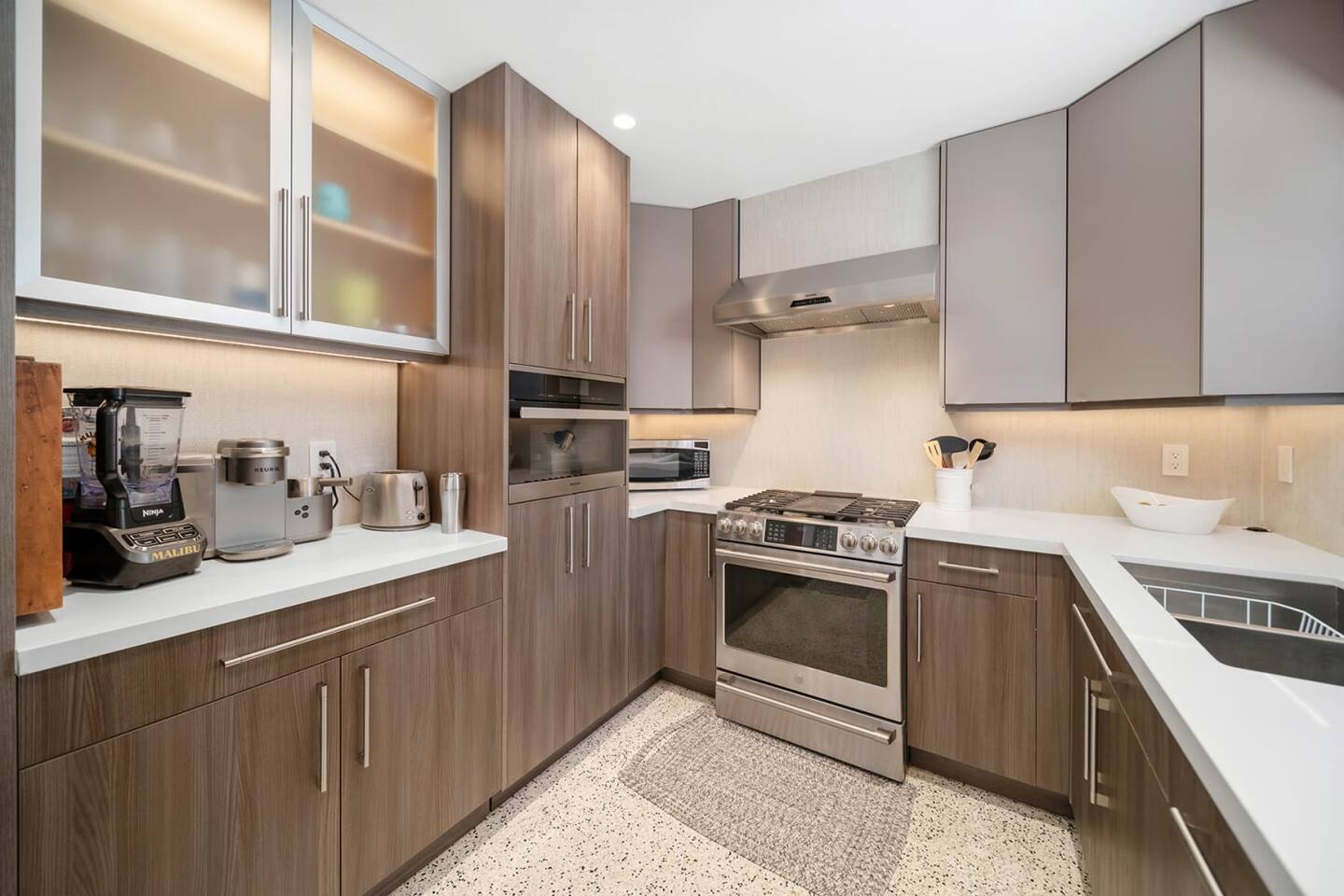 All new high-end appliances