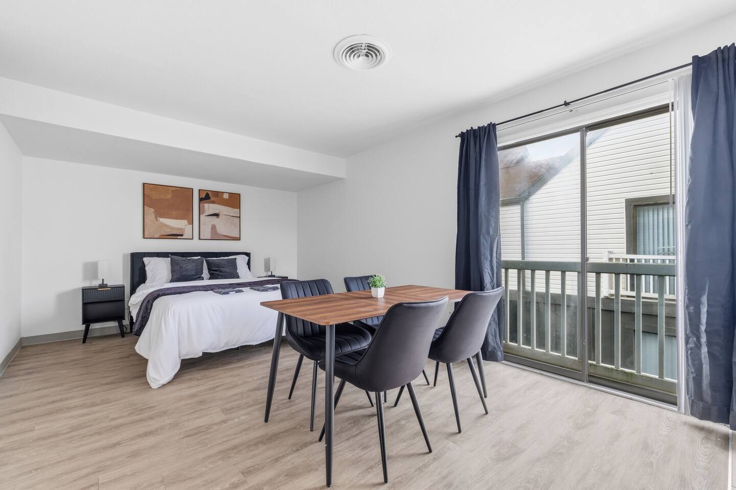 Modern Studio | Pool | Free Parking | Gym