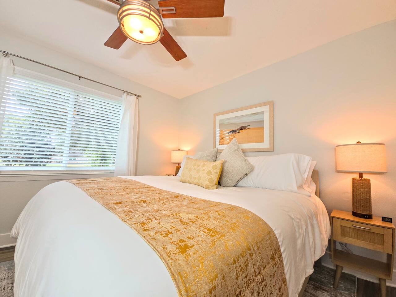 King bed, dresser and closet.