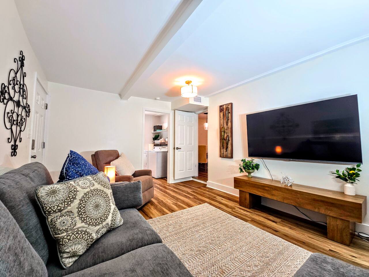 This multi purpose room has a queen sized sofa bed and en suite bathroom!