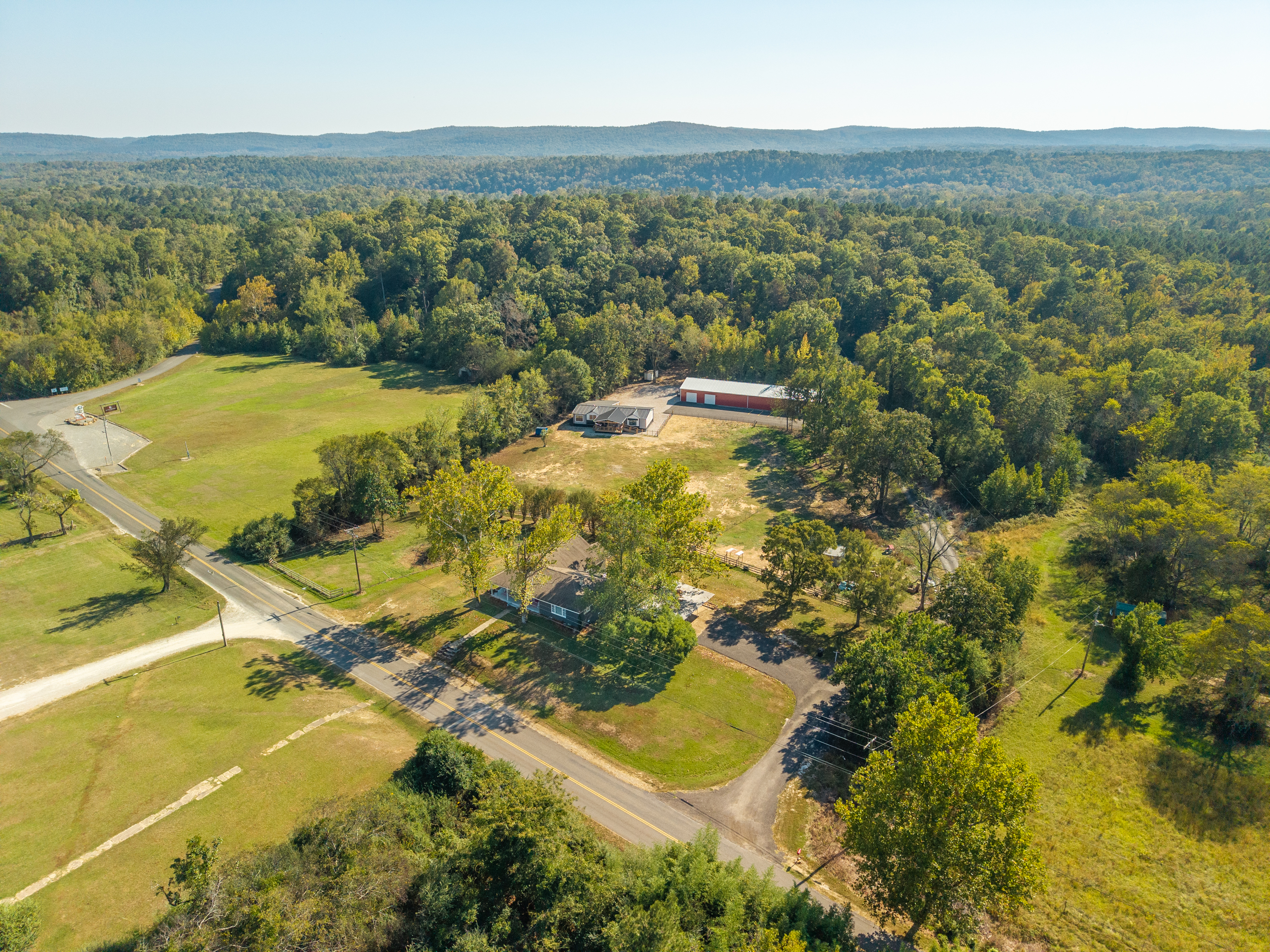 Smallville Farm Retreat * Sleeps 29