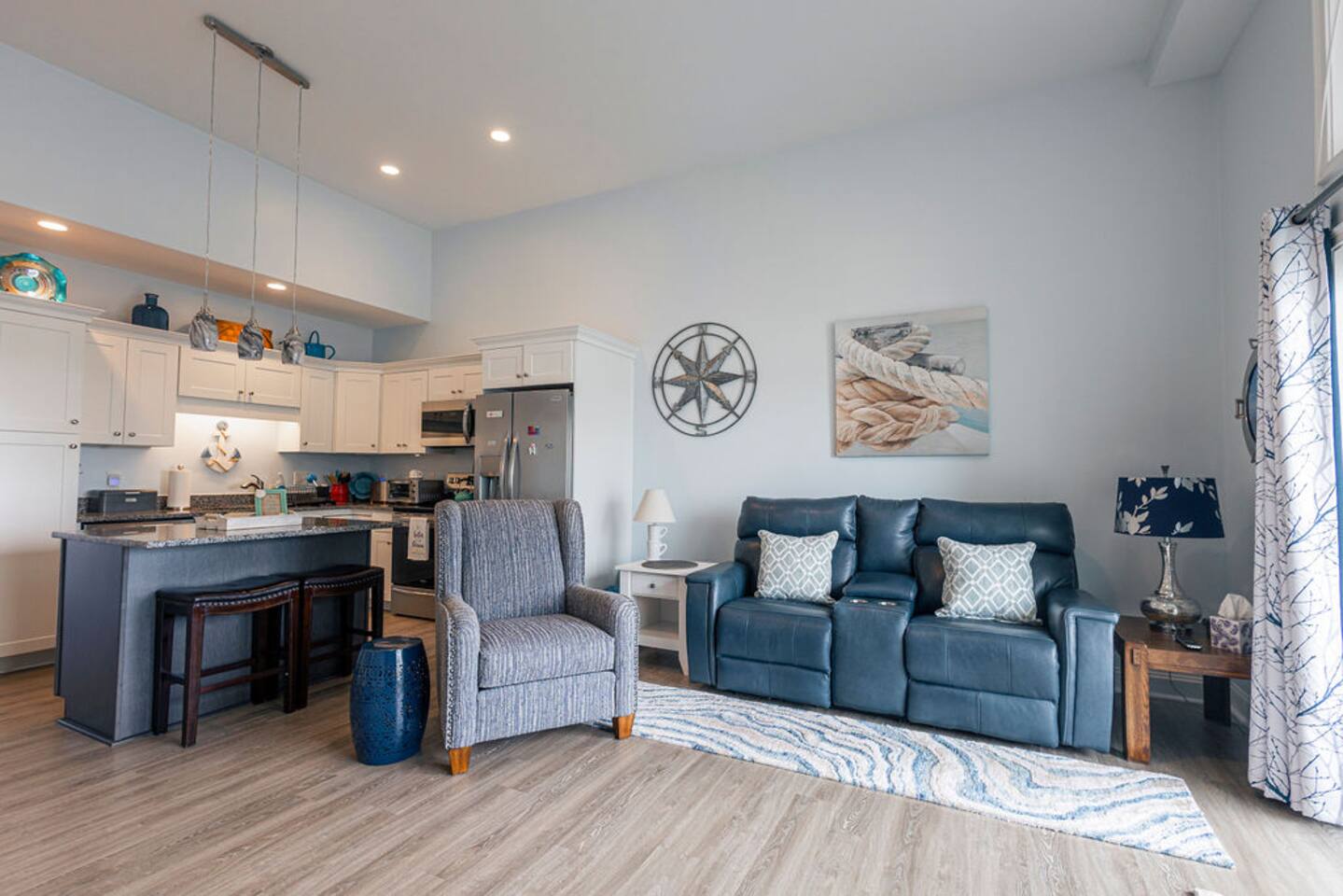 Winter Beach Retreat - Bay Views Restore the Soul