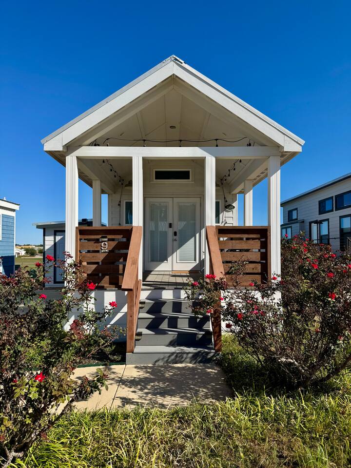 The Cozy Cloud with Pool and Hot Tub