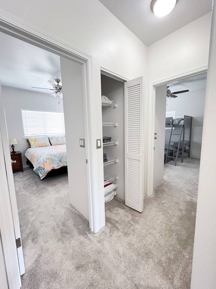 Kapolei Townhome | Pool, Gym & Free Parking