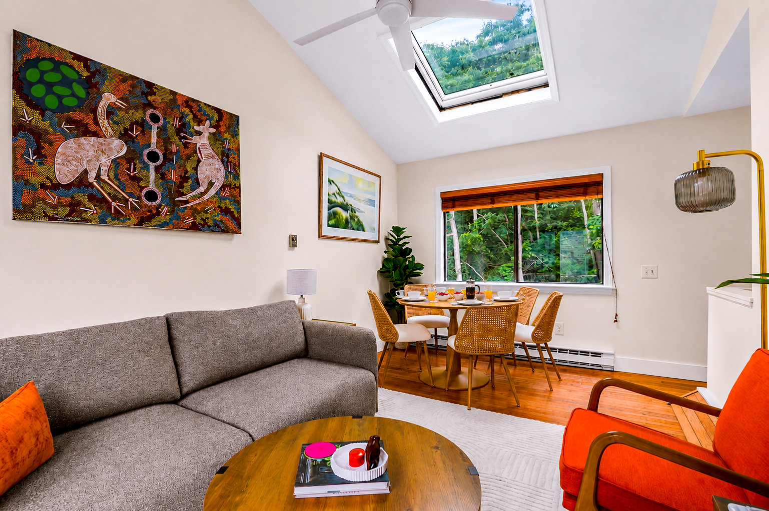 *NEW* Walk to Beach + Town - Patio, Deck, Parking, AC