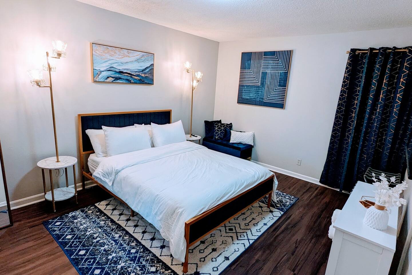 Travel Nurse -Affordable Luxury Midtown Apartment