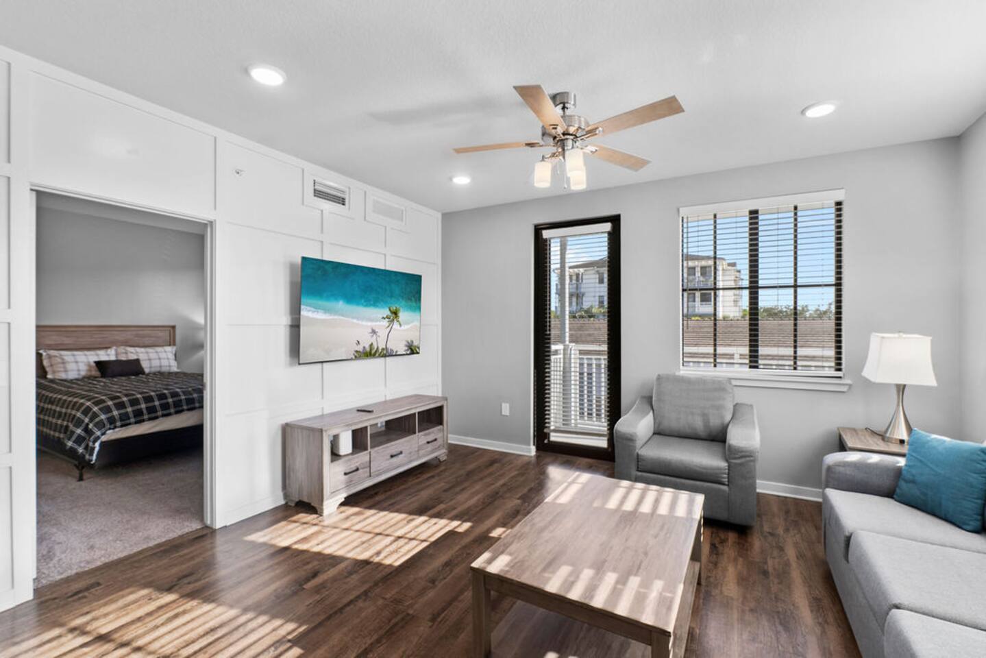 Naples Luxury Condo with Pickleball, Pool, WiFi
