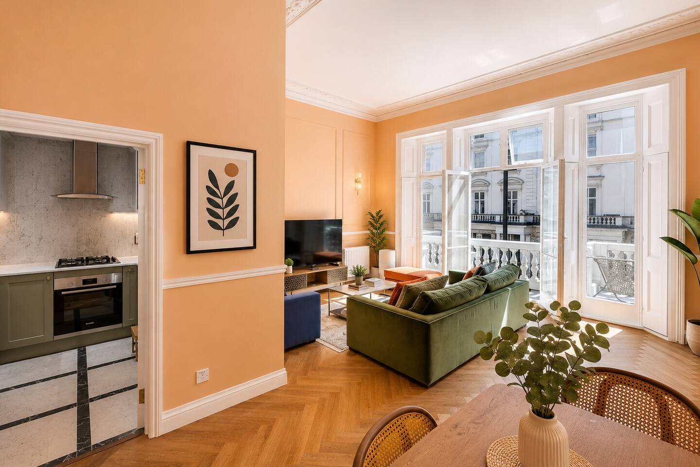 Luxury Georgian Flat | Walk to Victoria Station