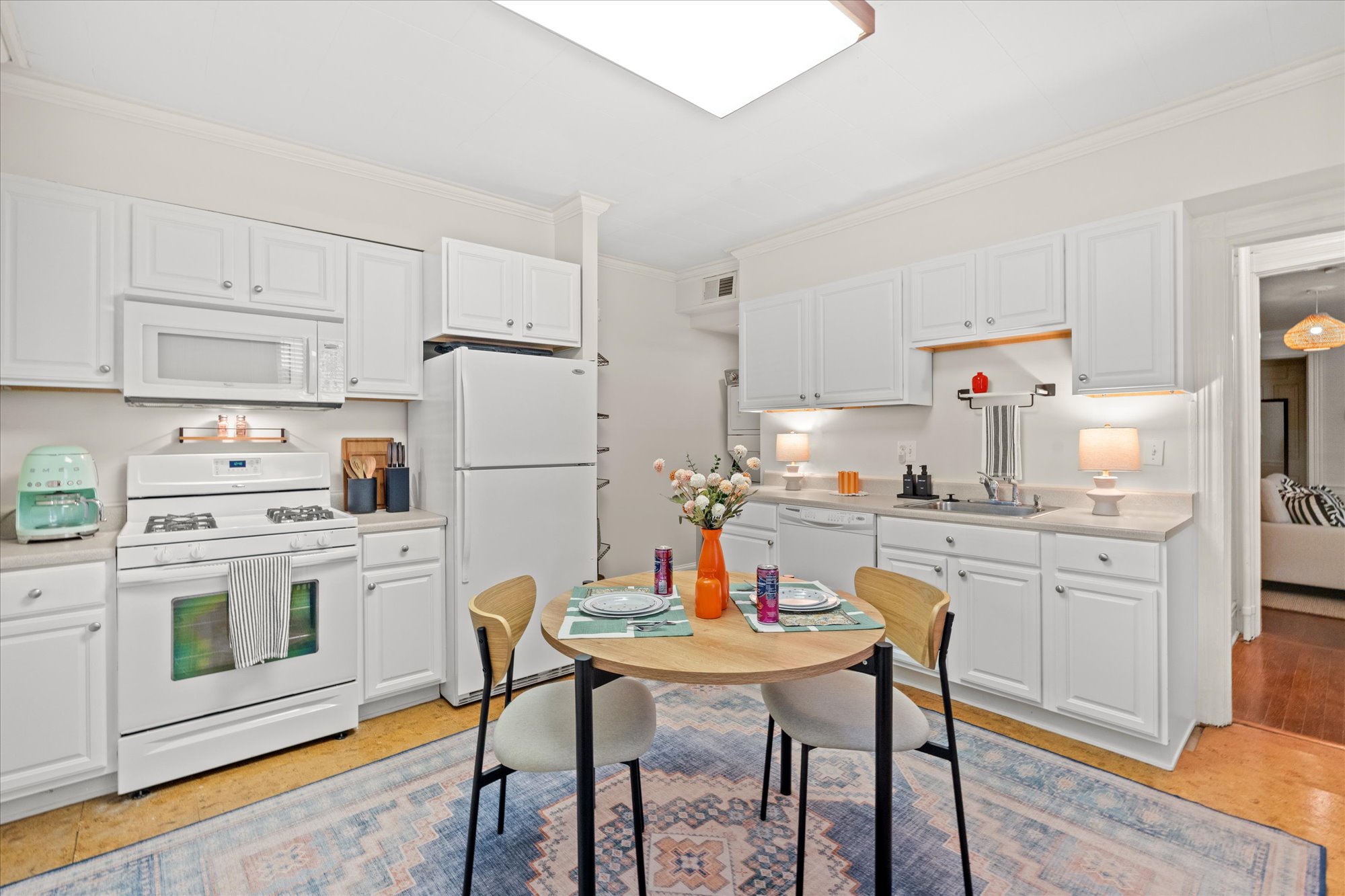 Midterm Prince Apartment