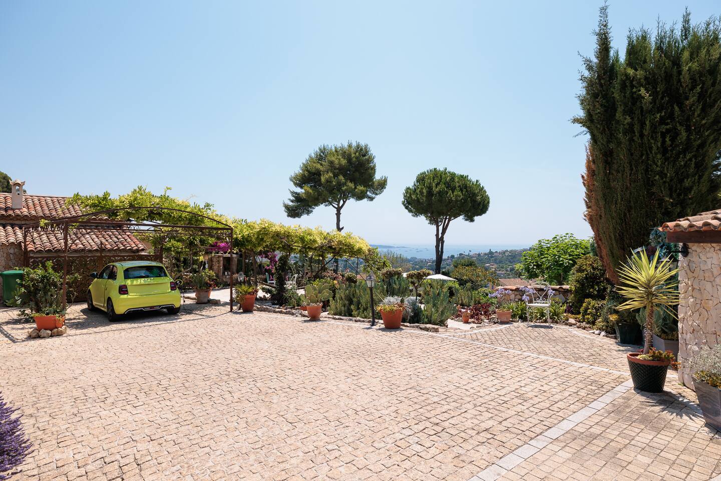 Charming Stone Mas - Sea View & Pool · 22