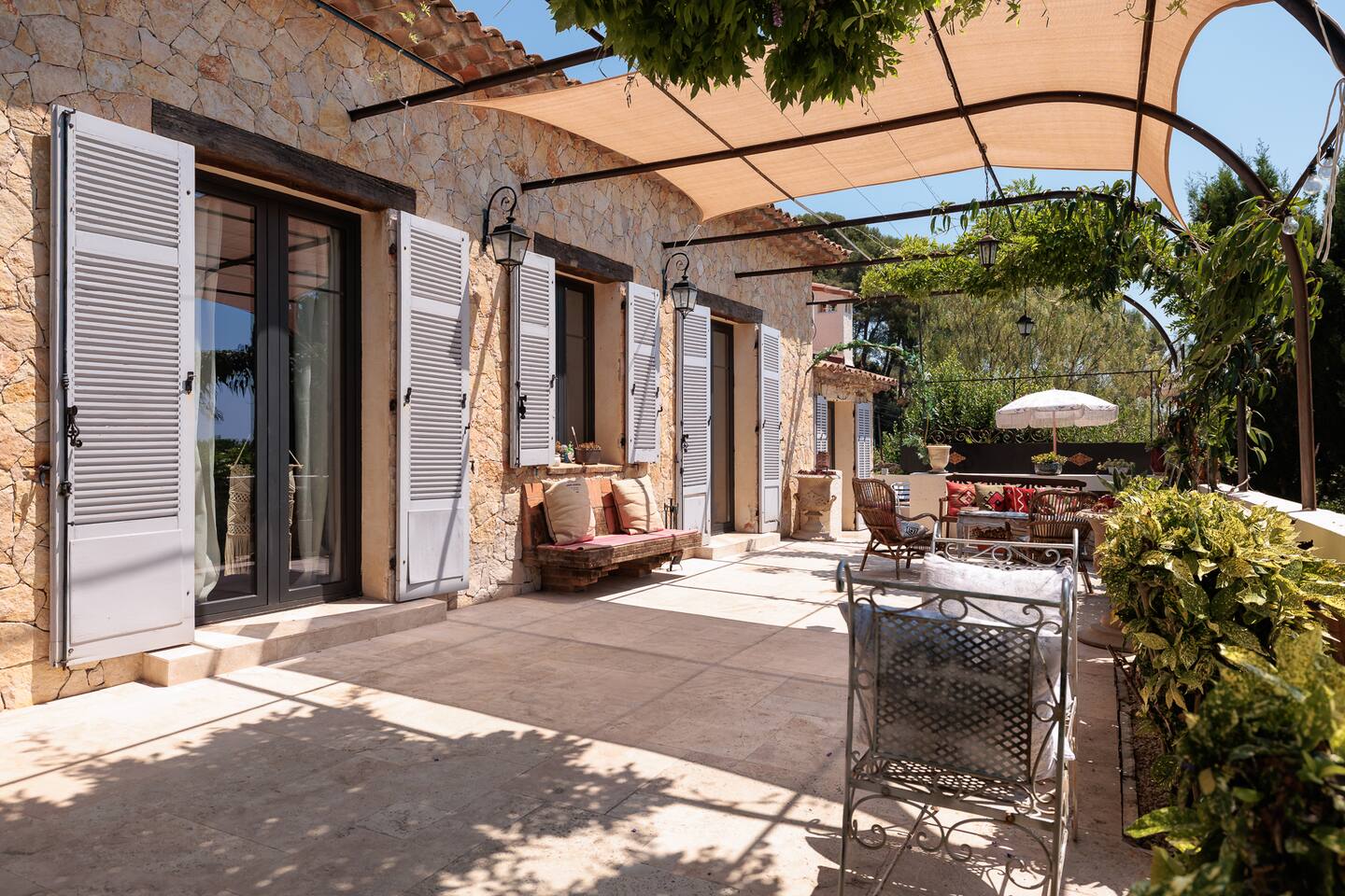 Charming Stone Mas - Sea View & Pool · 50