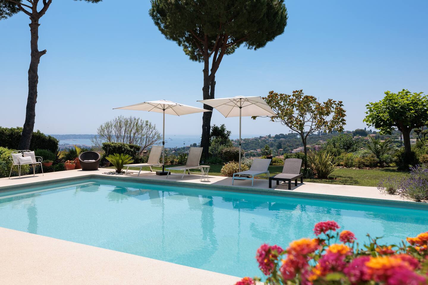 Charming Stone Mas - Sea View & Pool · 2