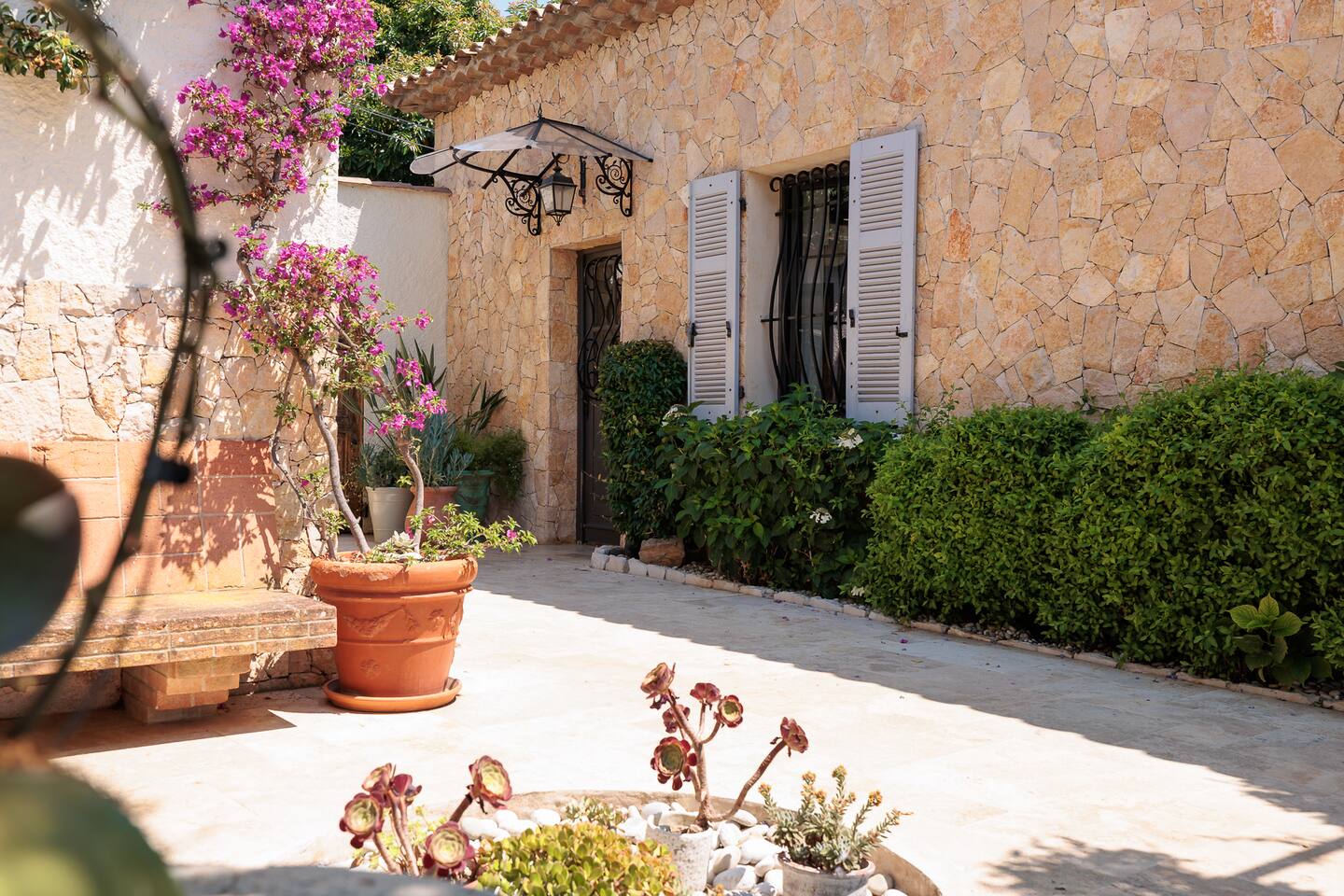 Charming Stone Mas - Sea View & Pool · 26