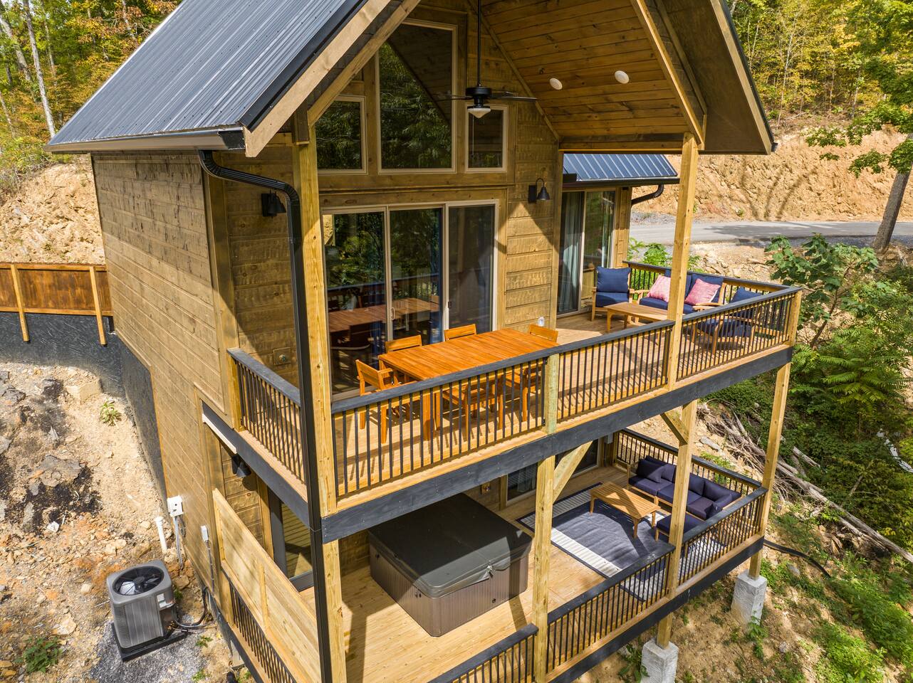 Lakefront-Private Dock-Pets-Hot Tub-Beach Access