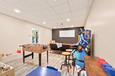 Battle it out at the foosball table, challenge the family to the arcade machine, or kick back for movie night on the big projector screen. This game room turns downtime into the best part of the trip.