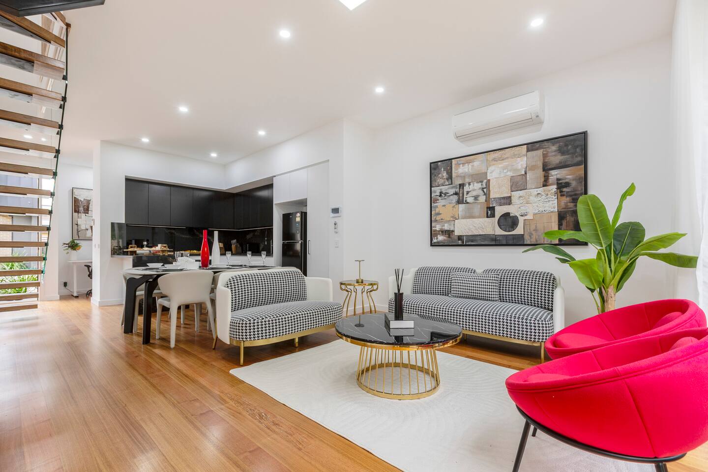 Spacious Home Near Williamstown Beach & CBD