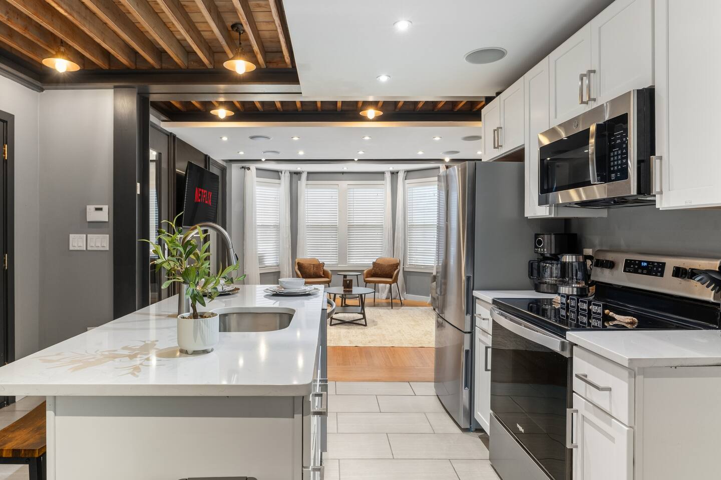 Cozy & Modern Loft | Downtown Providence
