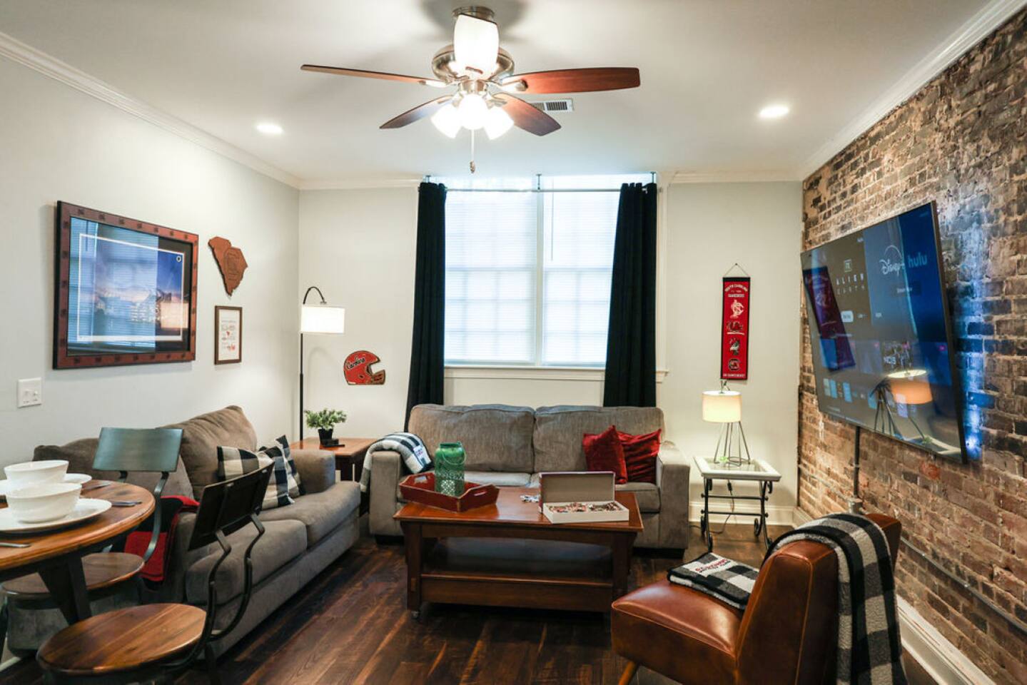 CB90 Condo: Pool, Arcade Games, Ft. Jackson, USC