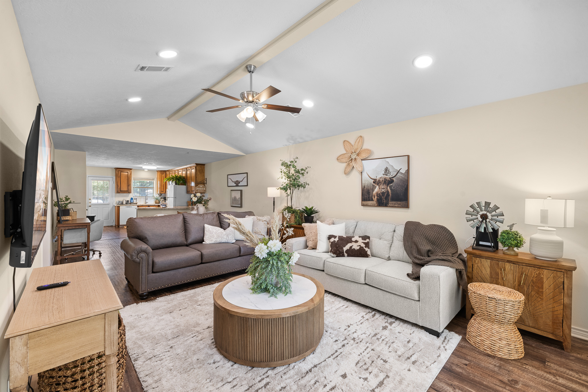 Wolf Pen Creek Retreat #A, 3BD 2BA, Workspace