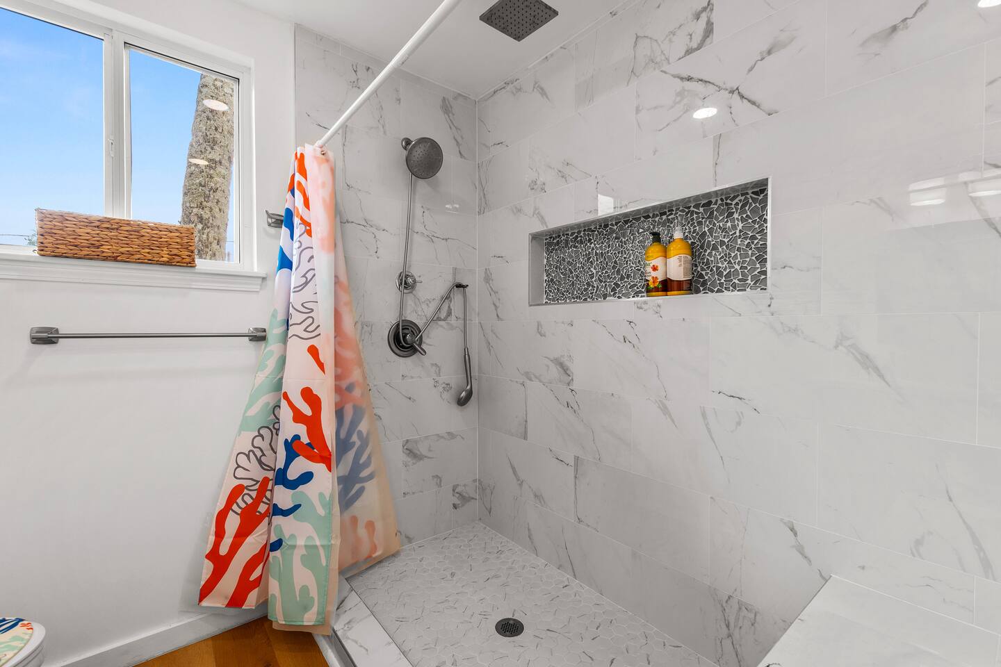 Exclusive 2-Bedroom Condo Rental at Sharks Cove