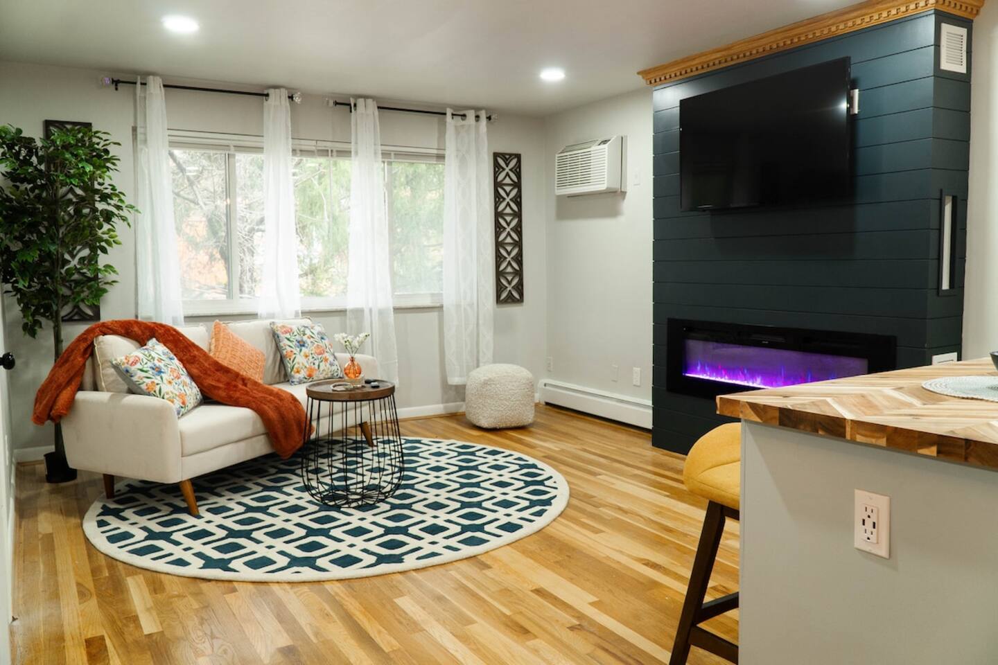 2 BR, Monthly Stay, Near Hospital