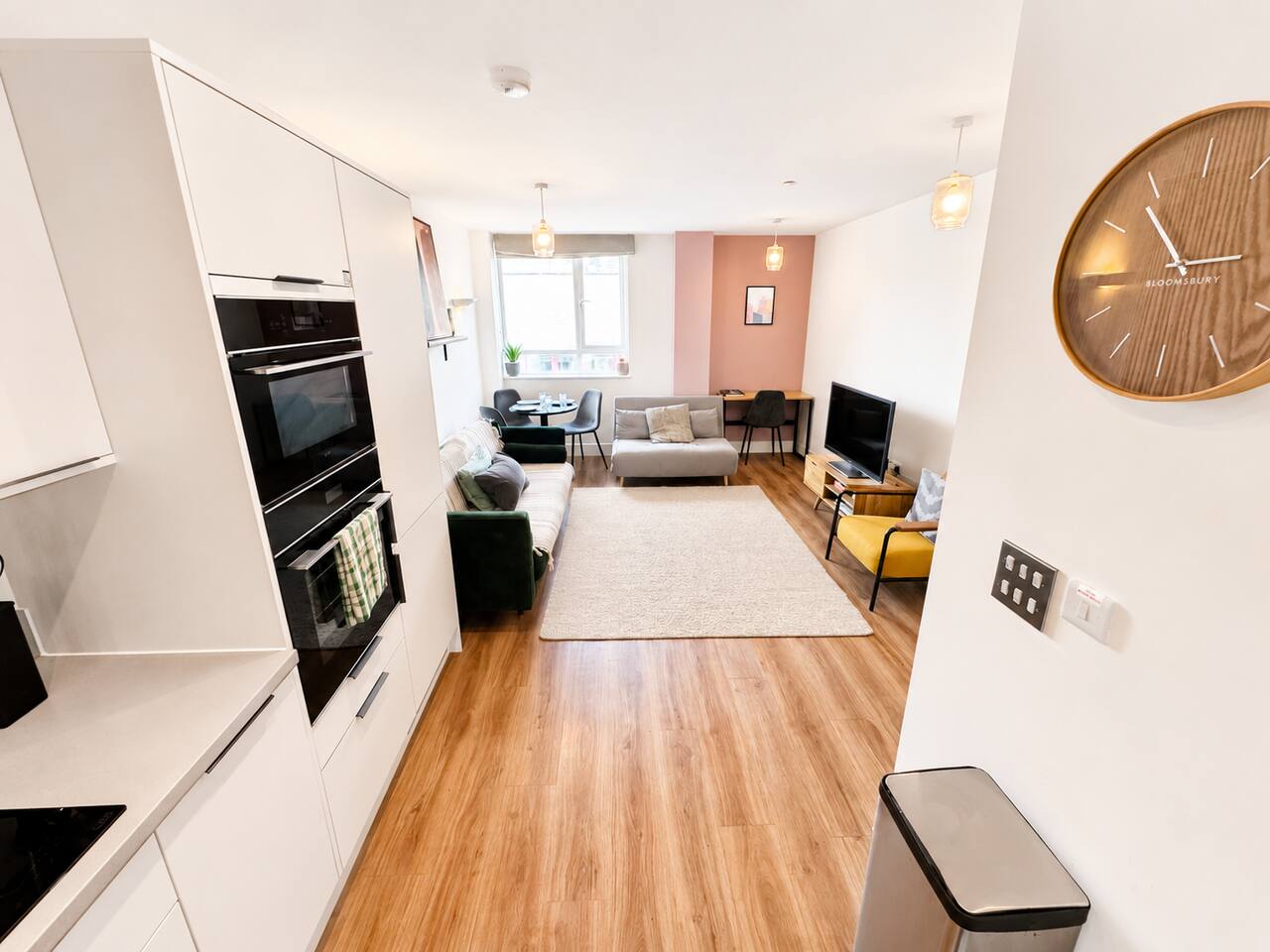 Free Parking | Stokes Croft 2-Bed Flat | Sleeps 5