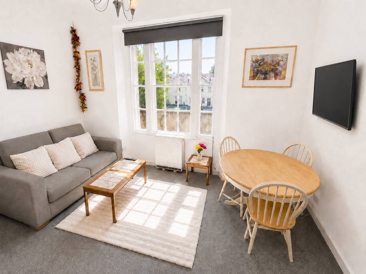 Free Parking | Homely Gloucester Rd Flat Sleeps 3