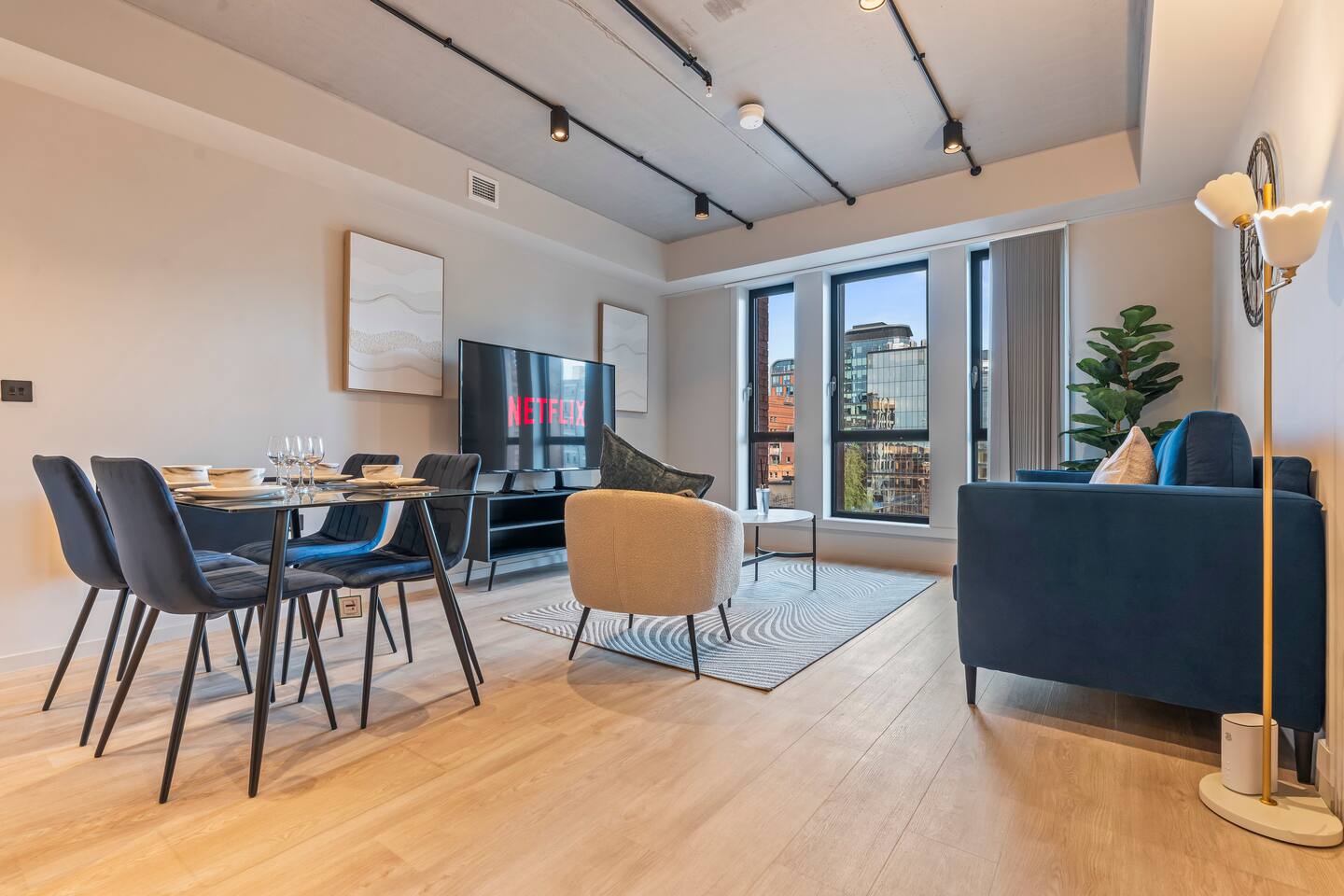 #179 Chic Birmingham City Escape - Sleeps 4