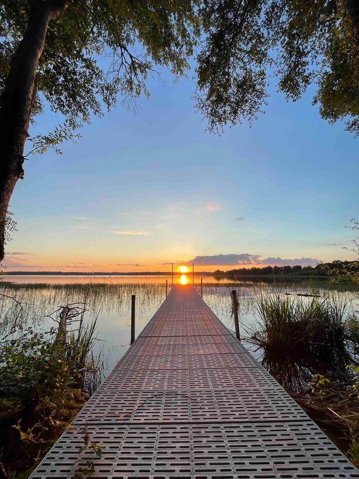 Lake Eufaula Cabin/Private Dock/Sunset Views