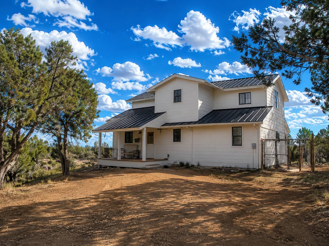 200 Acre Retreat | Family Friendly | Views