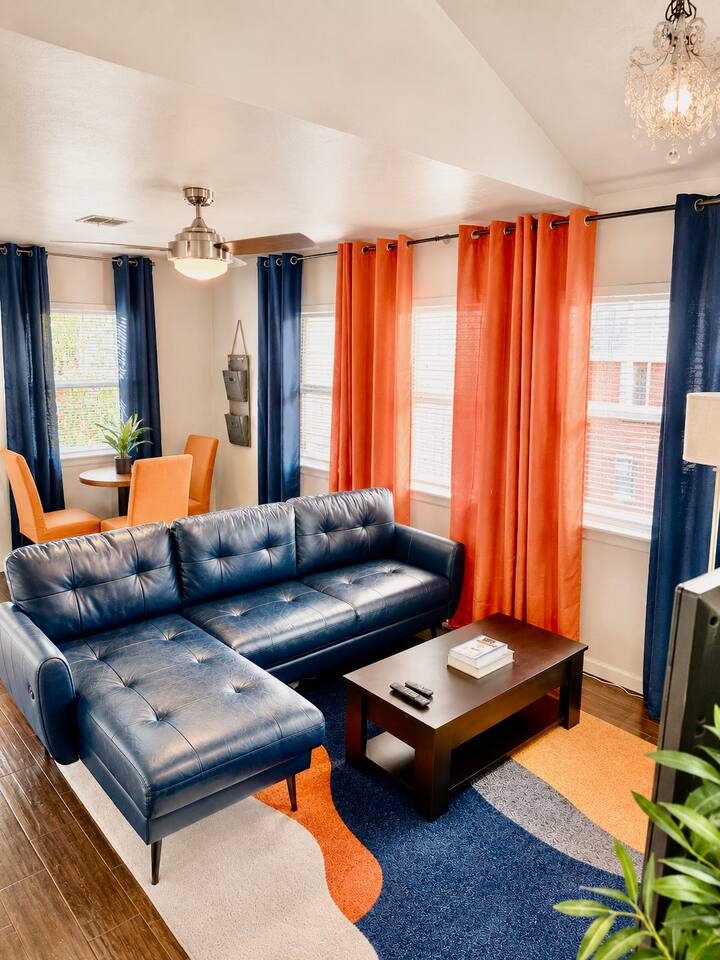 Gatewood Estate | 4 Bedrooms | Private Guest House