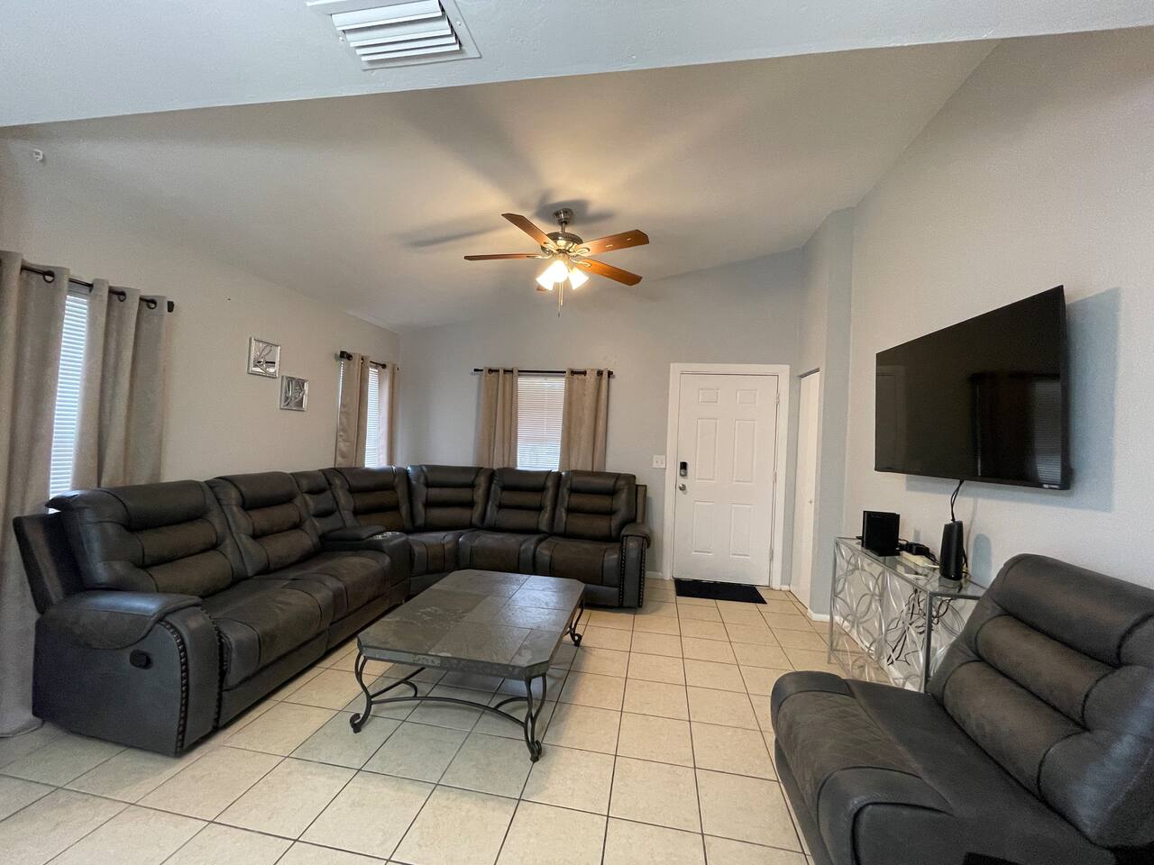 New Owner Special | Theater | Dogs | Fenced Yard