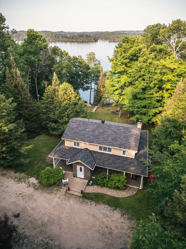 Blue Sea Escape | Luxury Waterfront Chalet