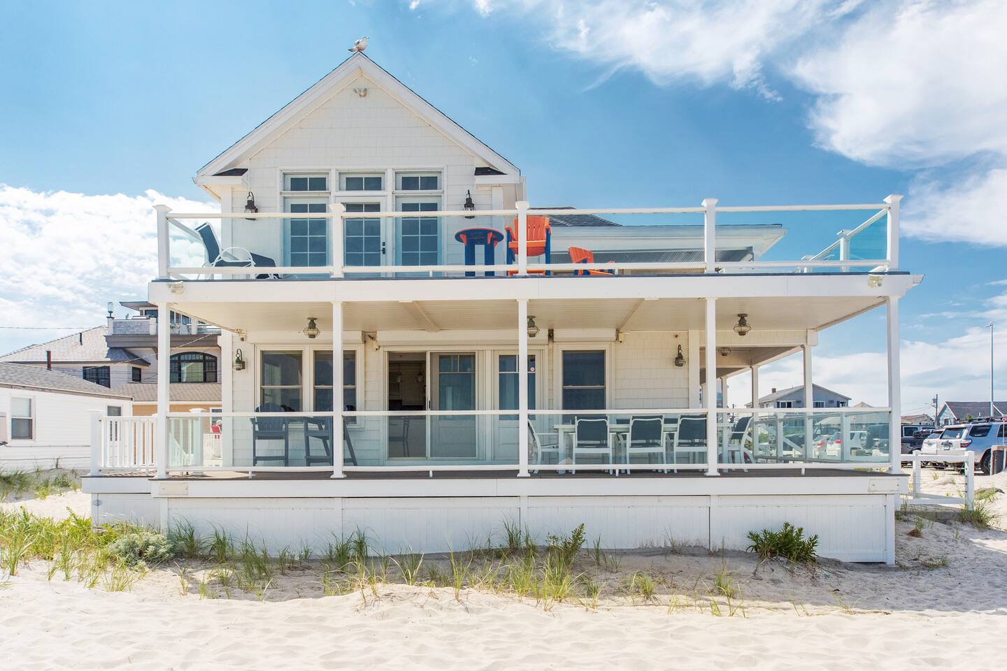 Hamptons Best Beach House| On the Sand| Sleeps 8