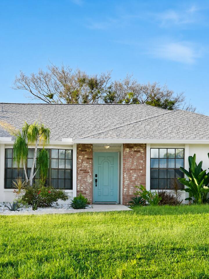 Casa Azul | 4 Br/2Ba Pool Home, Sleeps 10