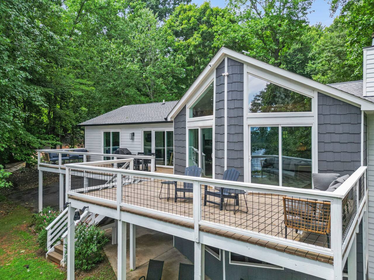 5BD Waterfront Lakehouse Retreat | Dock + Kayaks