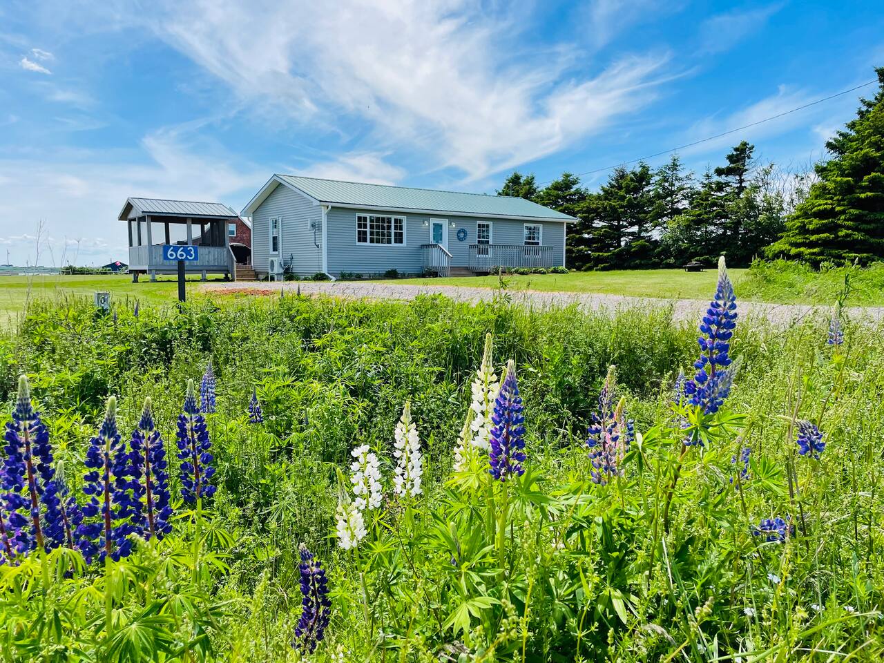 The Sea Drift by MemoryMakerCottages by the Beach!