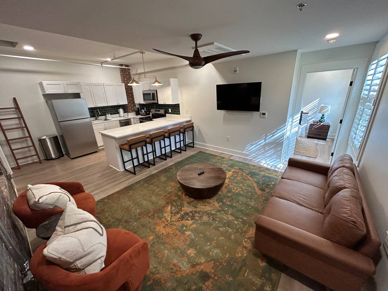 Downtown 1-Bed, 1-Bath Modern Studio Apt.