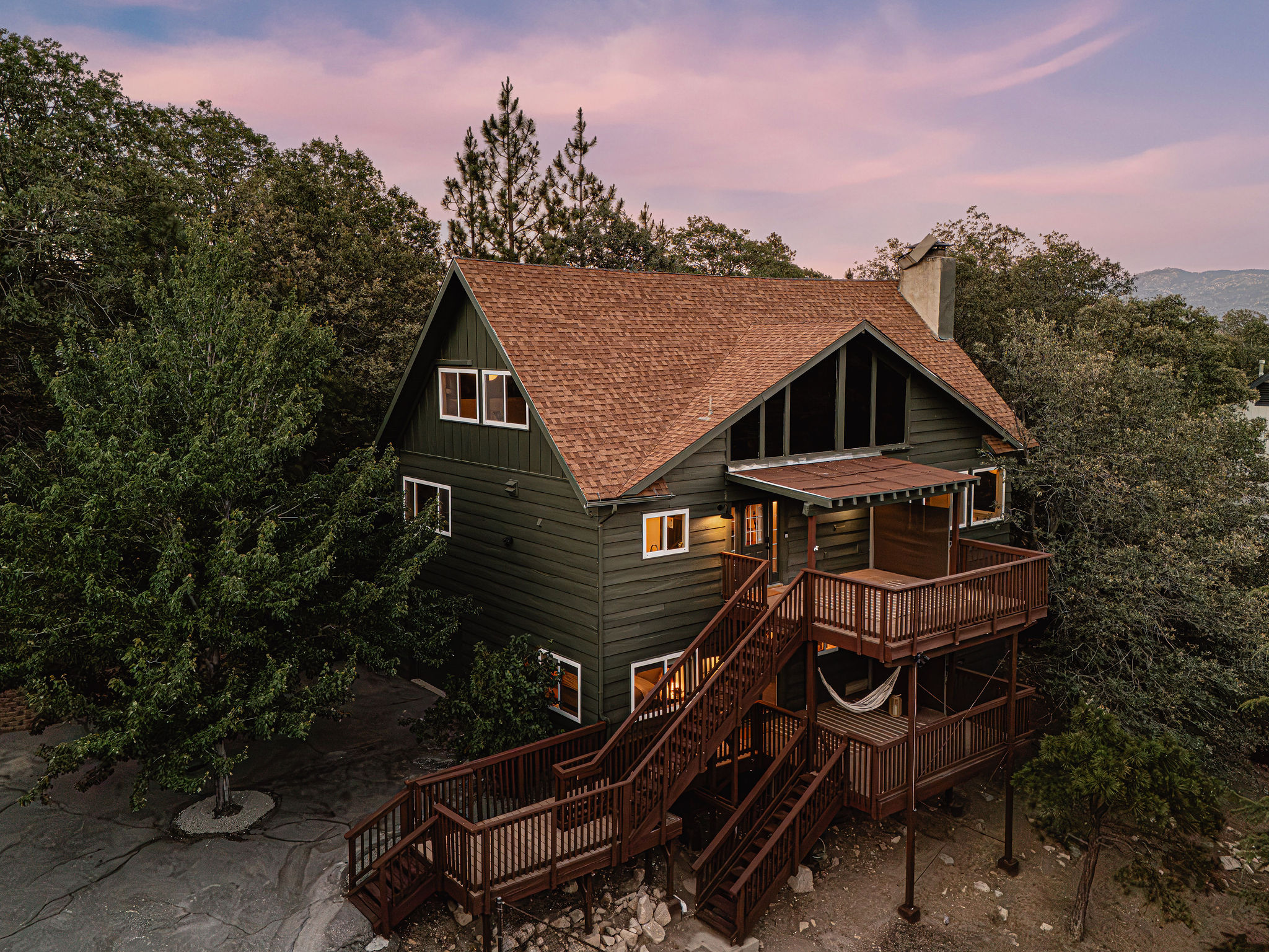 Tavern Bay: Family- Friendly, Hot Tub, Firepit, En-Suites