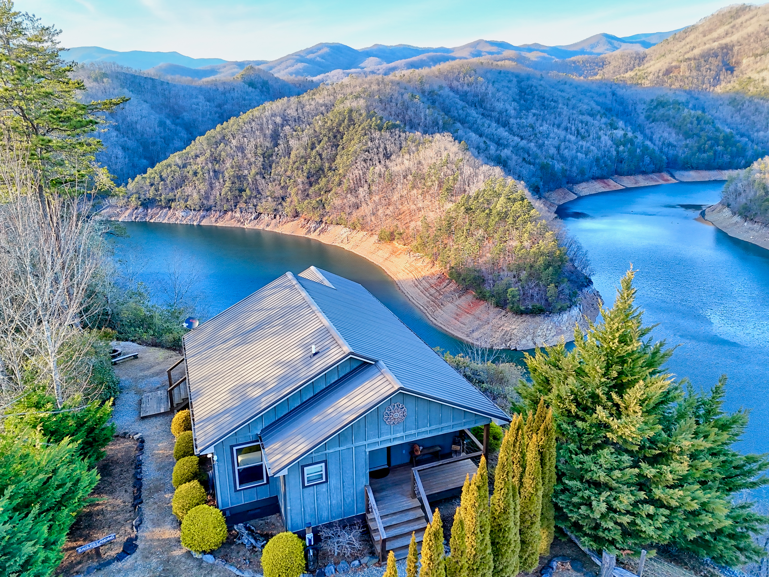 Eagles Landing - Magical Views - Hot Tub
