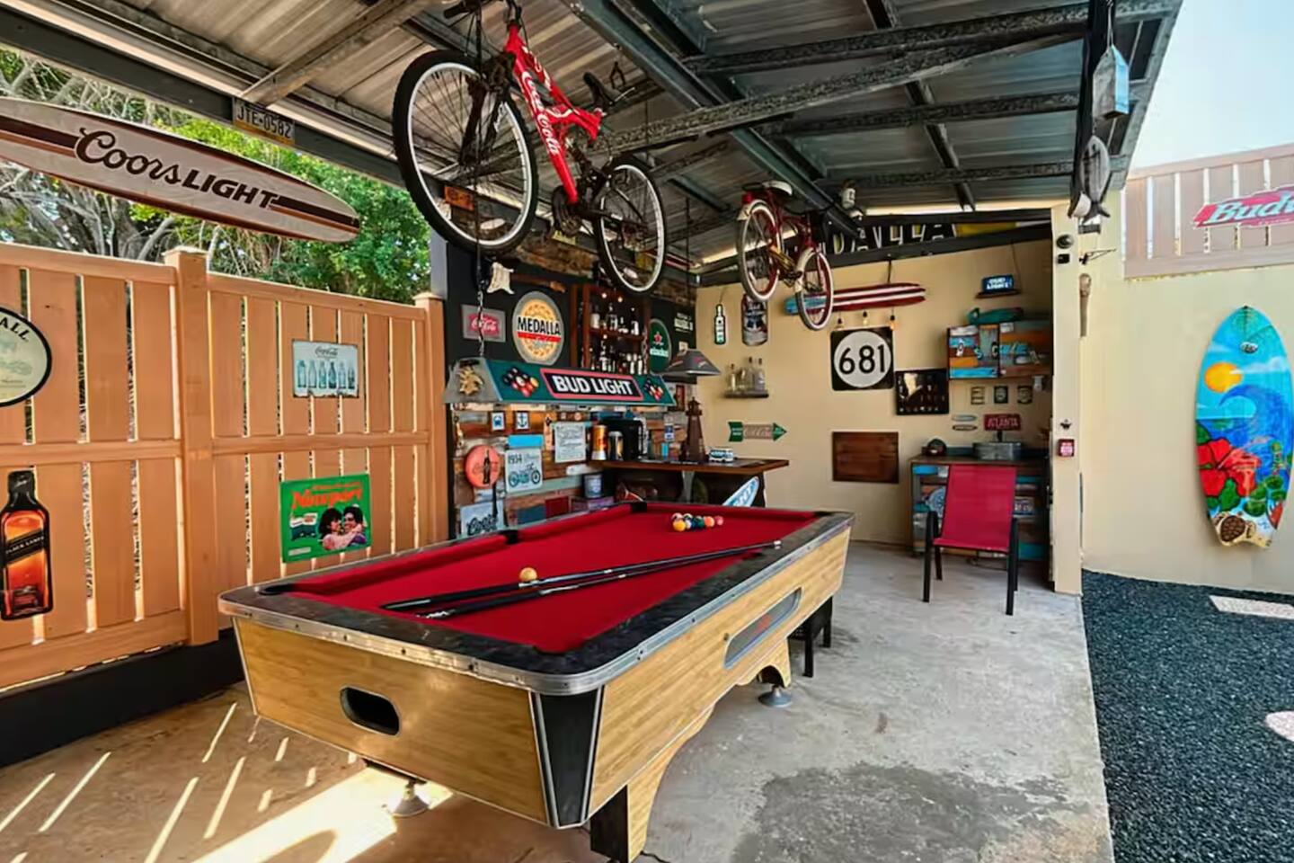 Private Pool, 3BR, solar power, Beaches & Caves